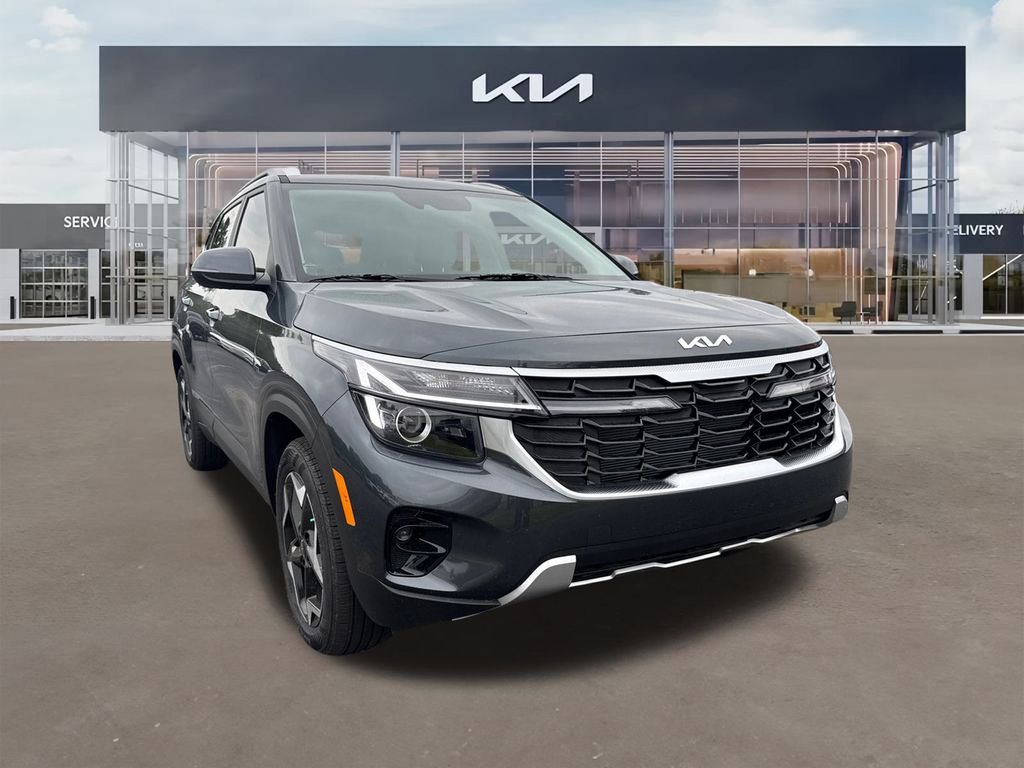 2025 Kia Seltos EX's photo