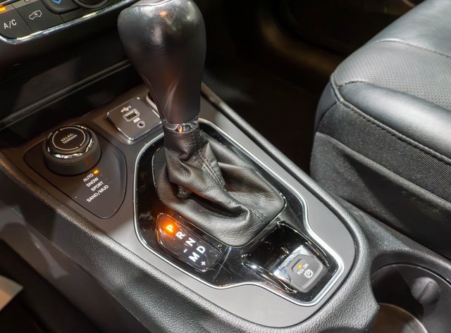 2022 Jeep Cherokee Limited photo 24
