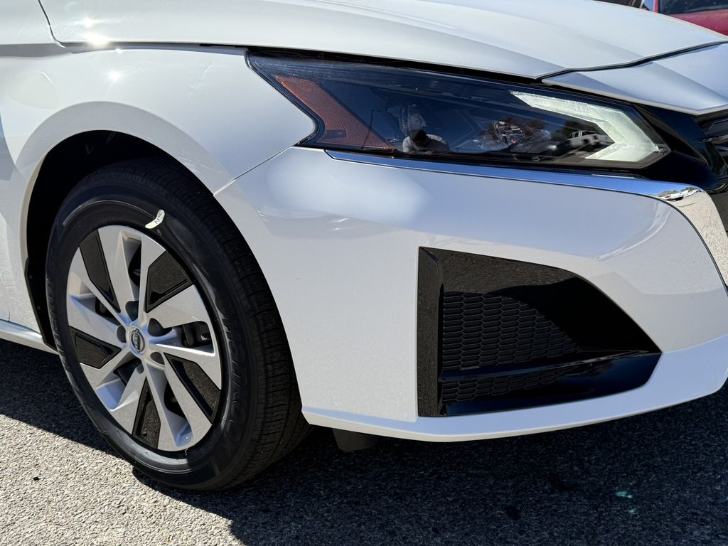 2025 Nissan Altima 2.5 S photo 2