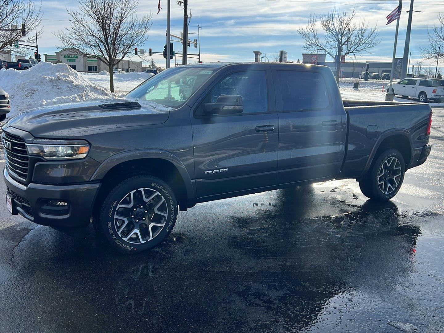 2026 RAM Ram 1500 Pickup Laramie's photo