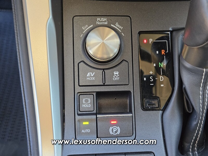 2021 Lexus NX 300h AWD photo 27