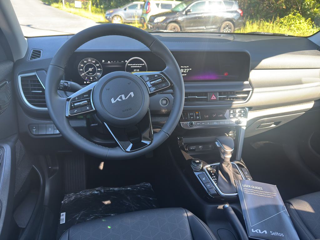 2026 Kia Seltos EX photo 10