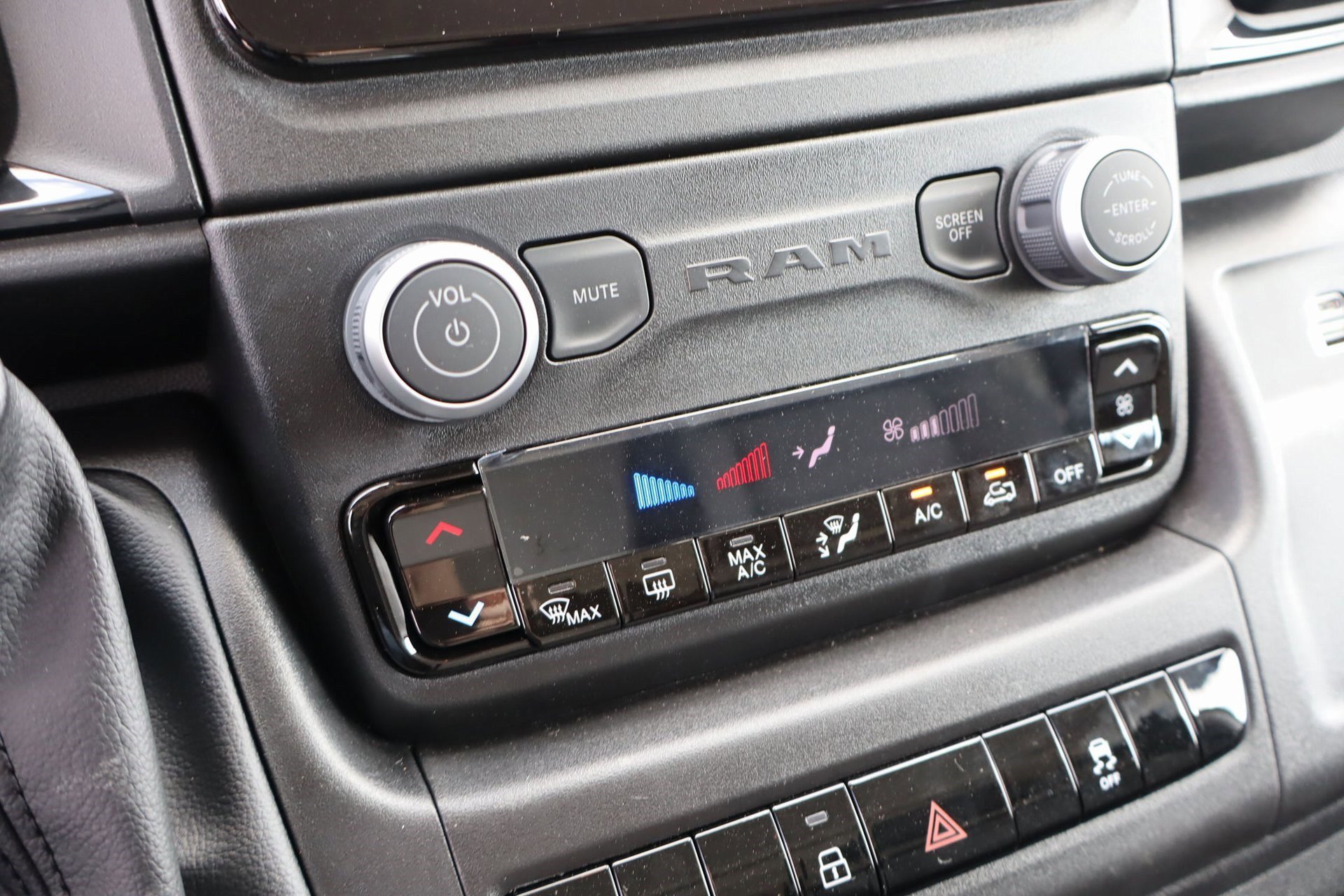 2026 Ram ProMaster 2500 photo 10