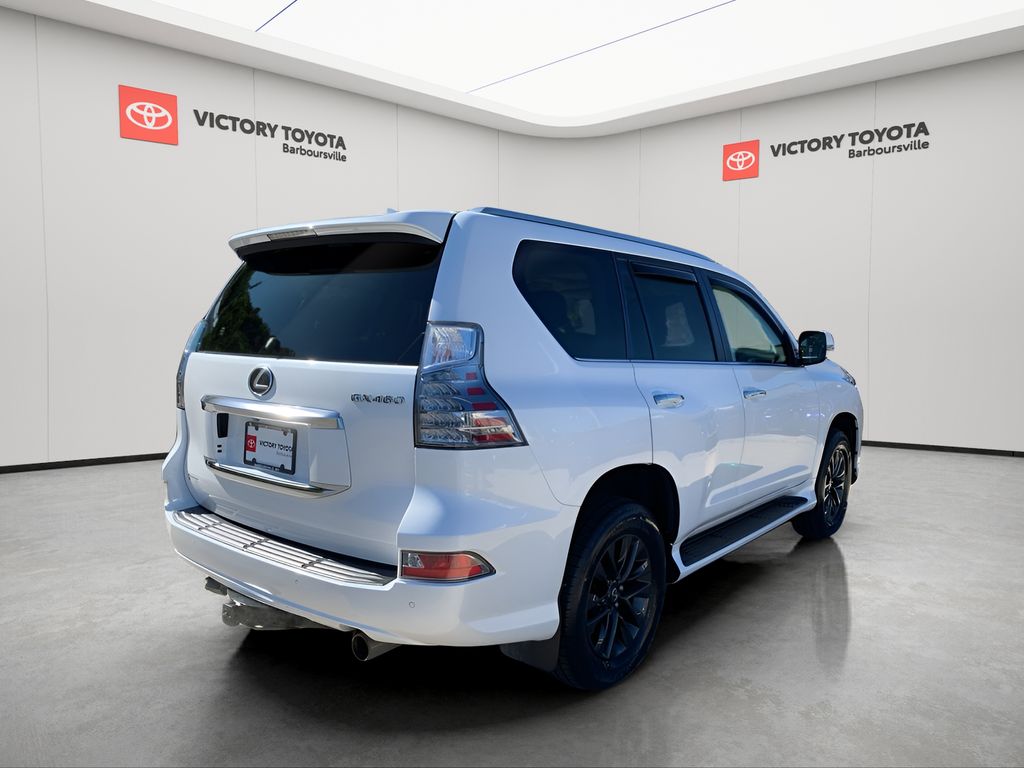 2020 Lexus GX 460 photo 3