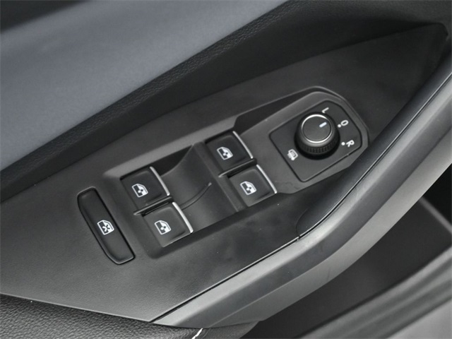 2025 Volkswagen Jetta 1.5T SE photo 9