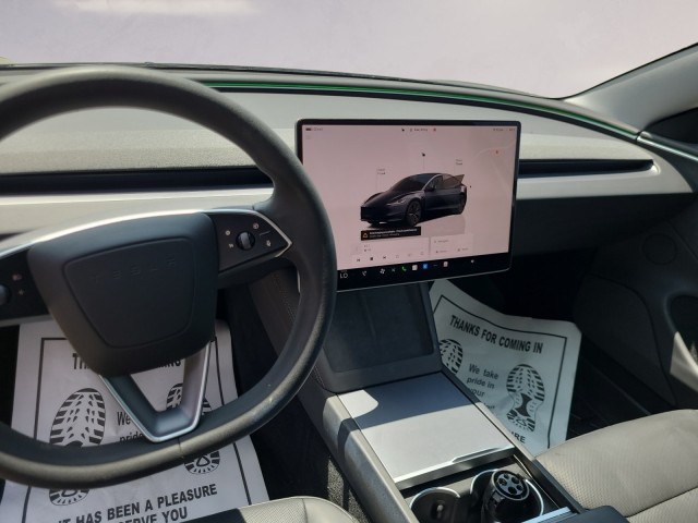 2024 Tesla Model 3 Long Range photo 9