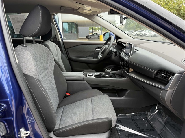 2021 Nissan Rogue SV photo 12