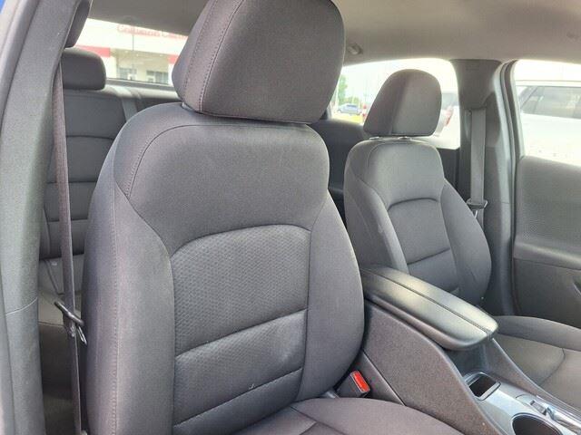 2023 Chevrolet Malibu 1LT photo 23