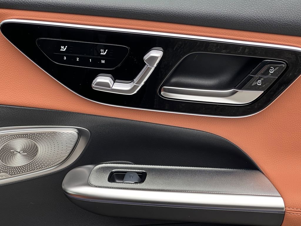 2025 Mercedes Benz GLC 350e 4MATIC photo 17
