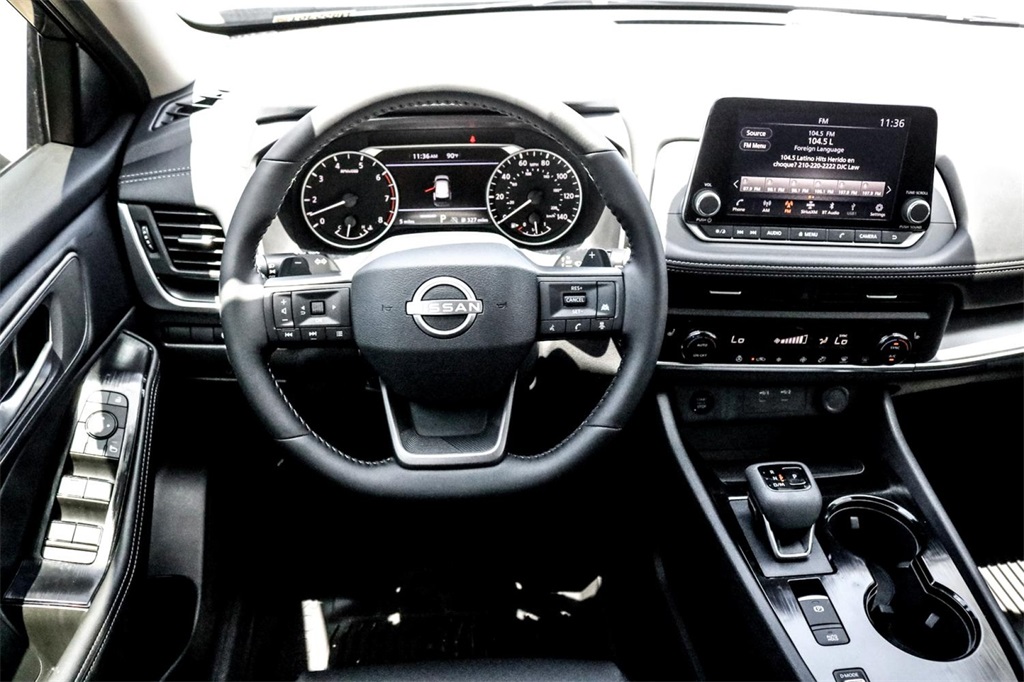 2025 Nissan Rogue SV photo 24