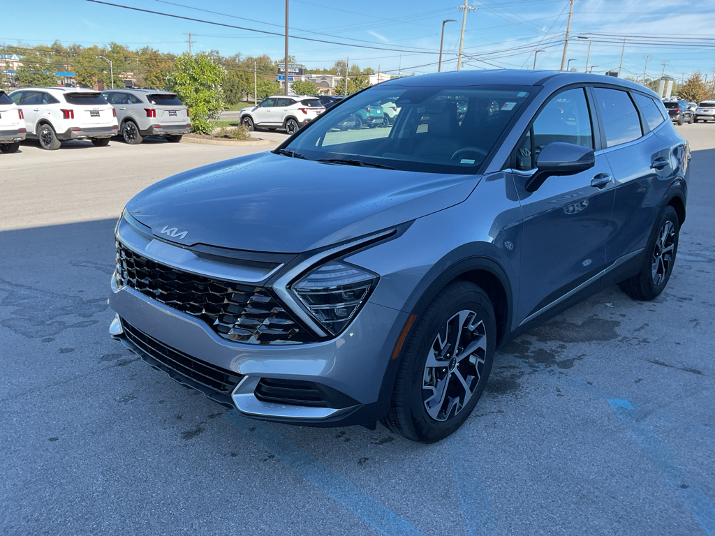 2024 Kia Sportage EX photo 3