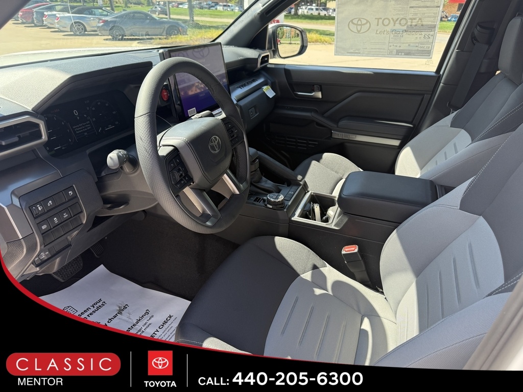 2025 Toyota Tacoma TRD Off-Road photo 5