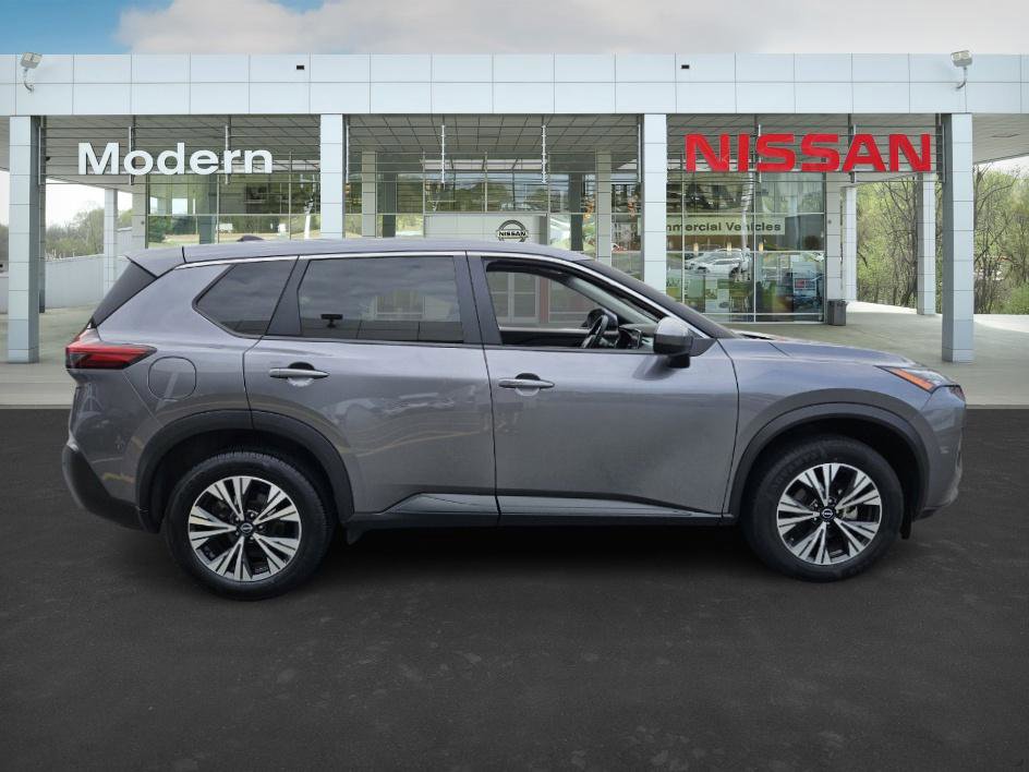2023 Nissan Rogue SV photo 3