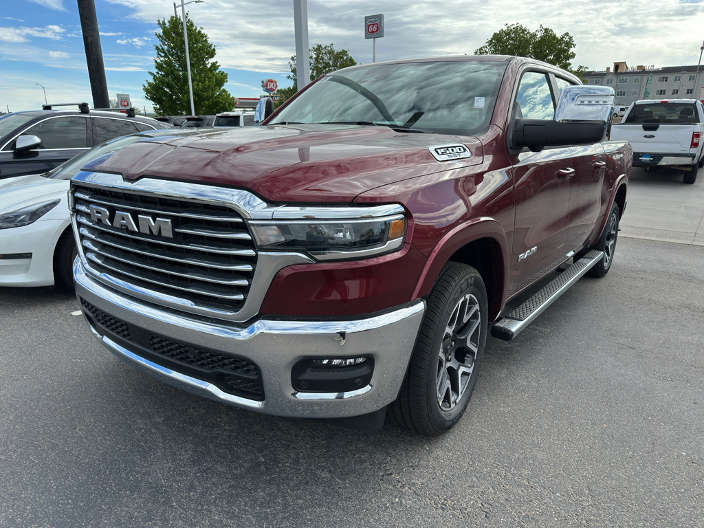 2025 Ram 1500 Laramie photo 3