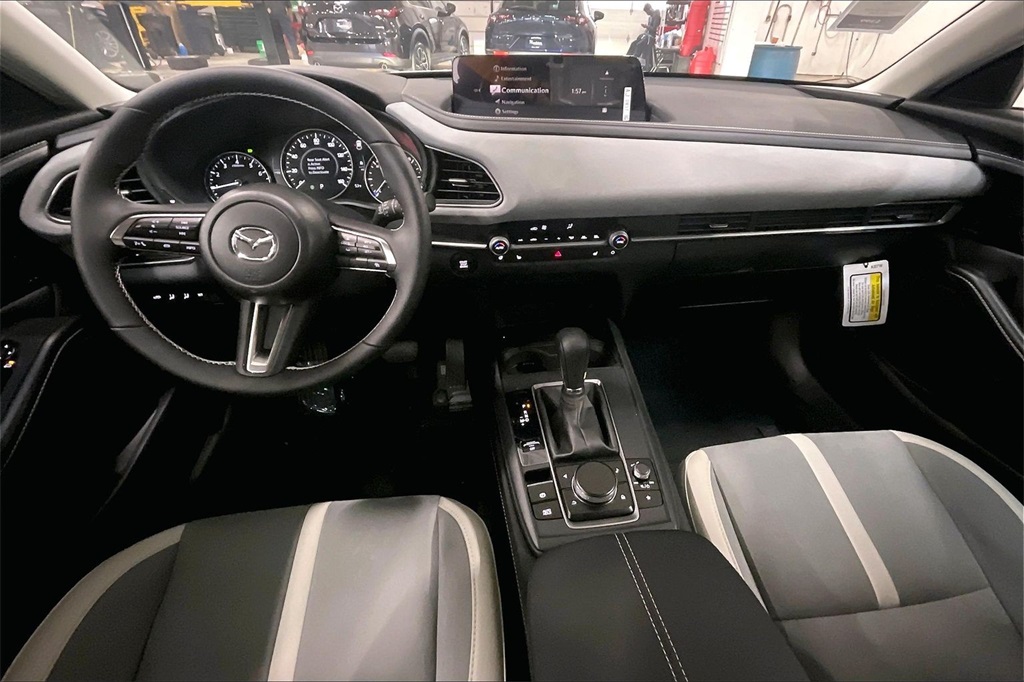 2026 MAZDA CX-30 - Image 4