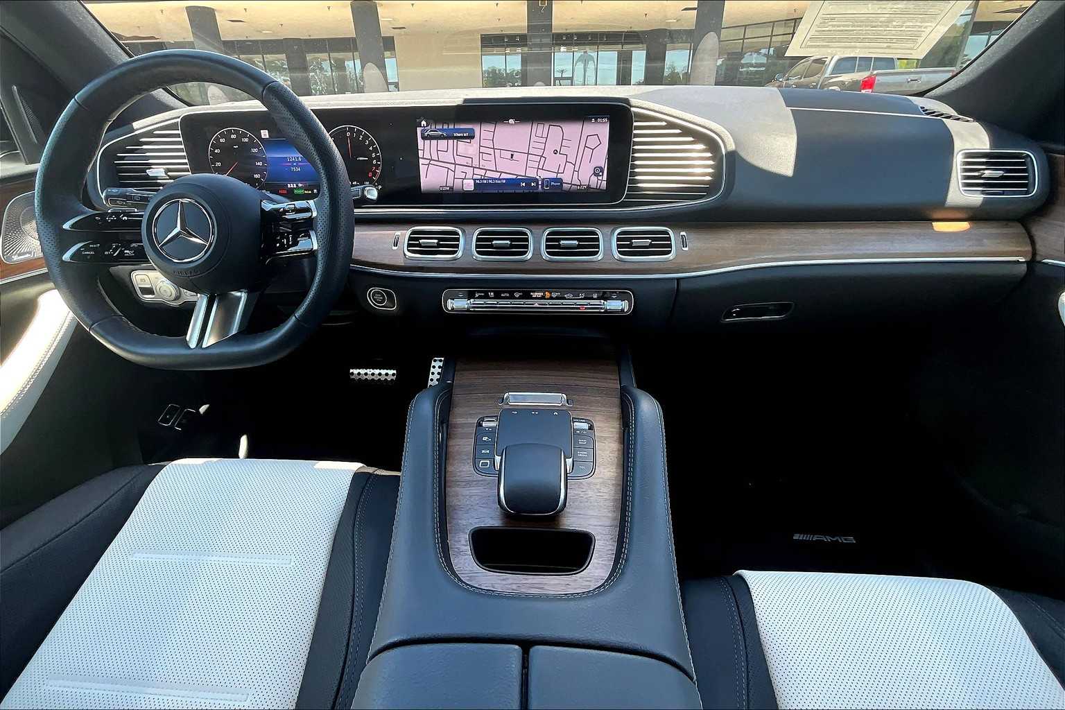 2025 Mercedes Benz GLE 450e 4MATIC photo 13