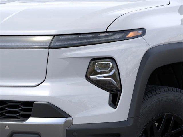 2026 Chevrolet Silverado photo 9