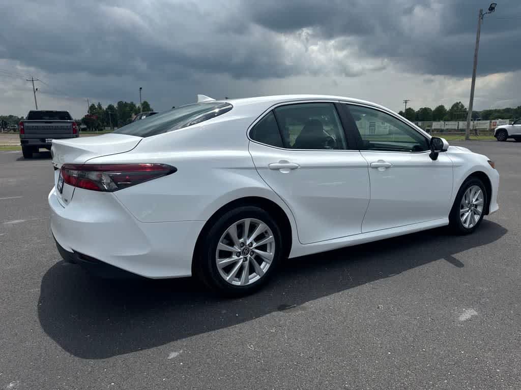 2024 Toyota Camry LE photo 3