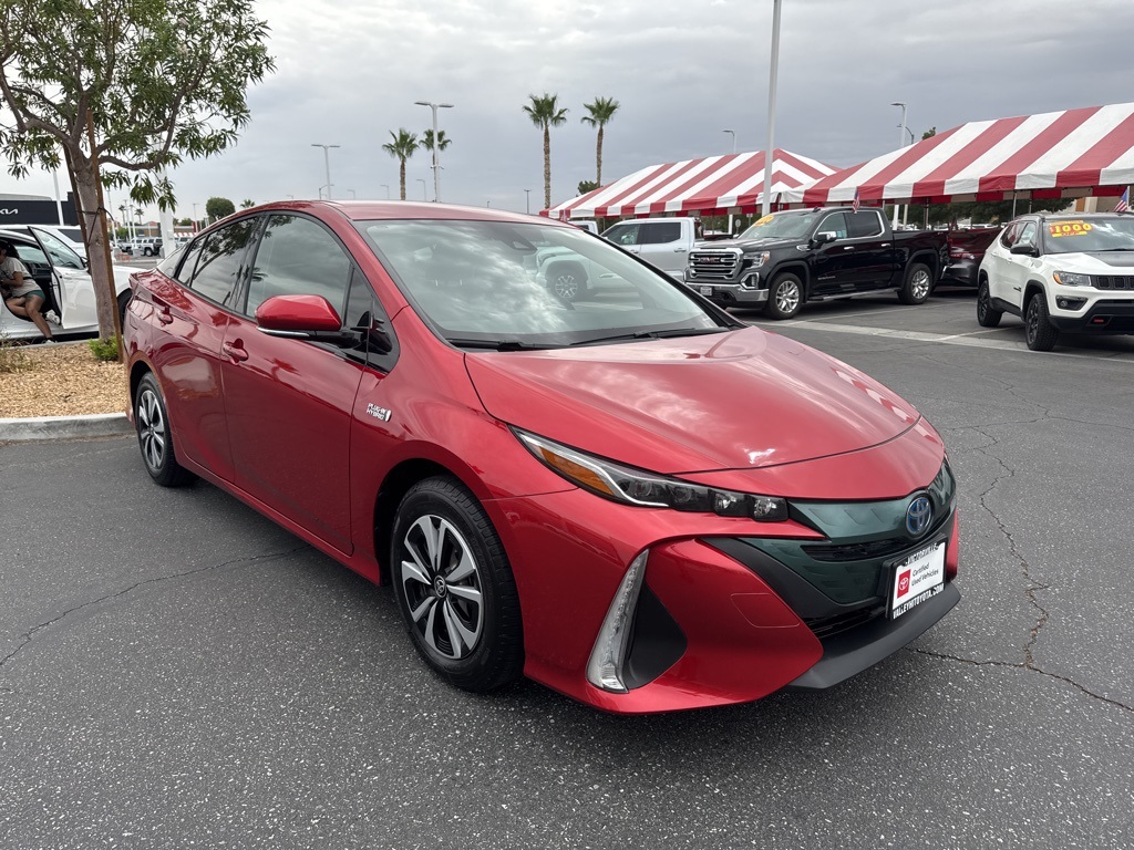 2018 Toyota Prius Prime Premium photo 4