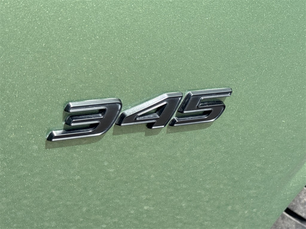 2023 Dodge Challenger R/T photo 7