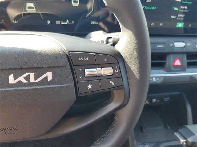 2025 Kia K4 EX photo 16