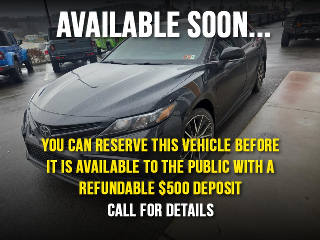 2023 Toyota Camry SE's photo