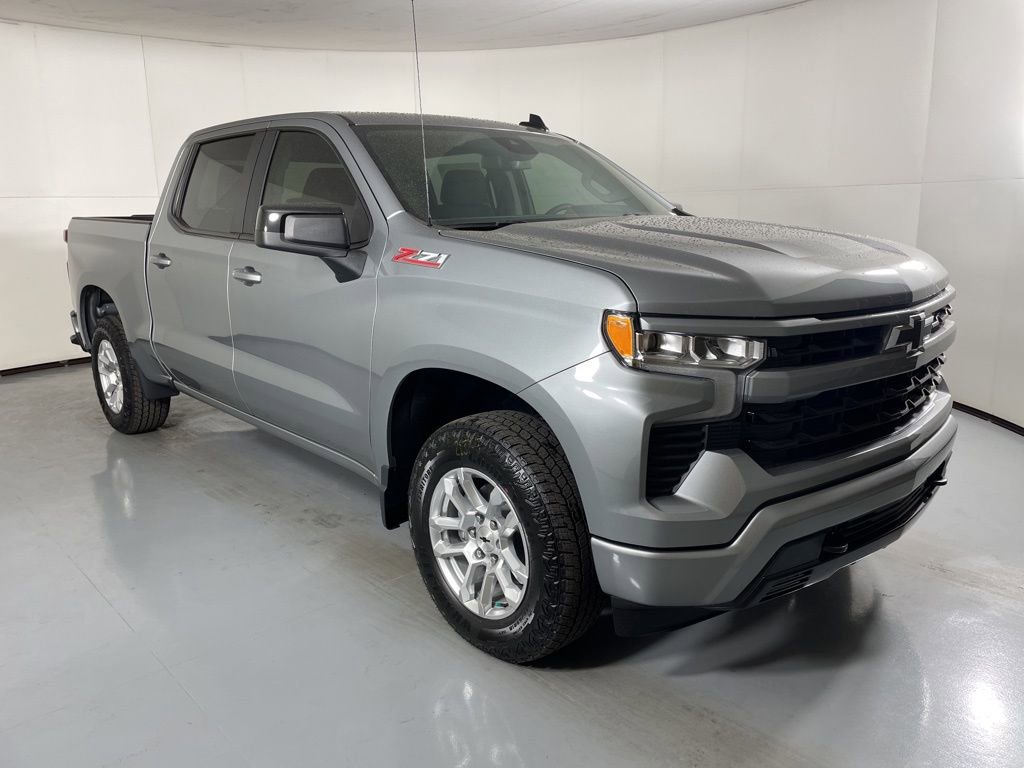 2026 Chevrolet Silverado 1500 RST photo 2