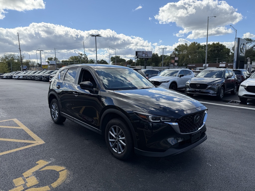 2023 Mazda CX-5 2.5 S Preferred photo 3