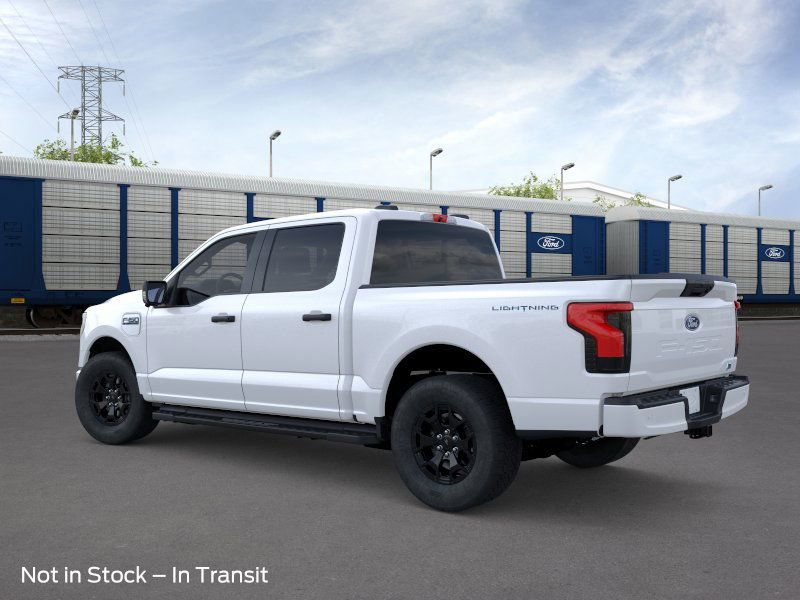 2025 Ford F-150 Lightning XLT photo 5