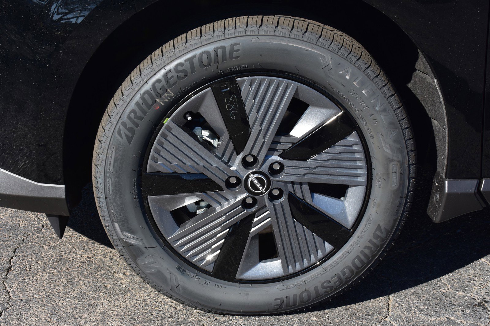 2025 Nissan Murano SL photo 10