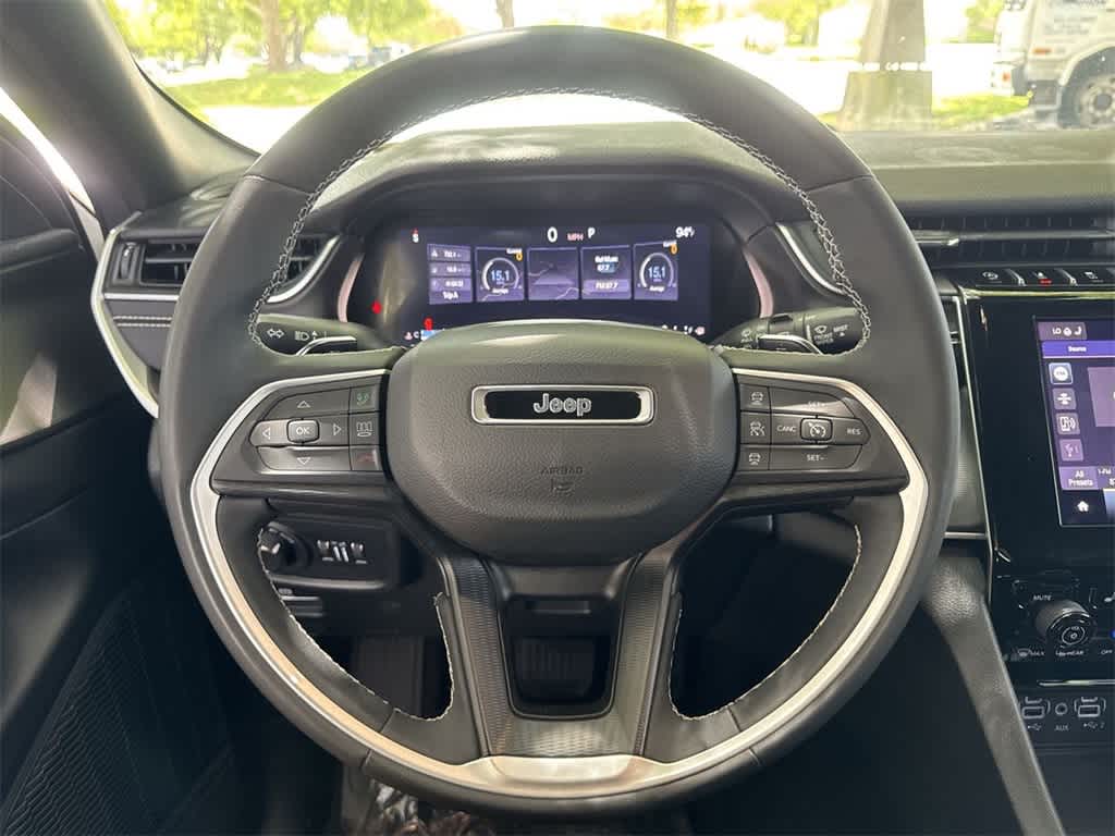 2023 Jeep Grand Cherokee Altitude photo 14