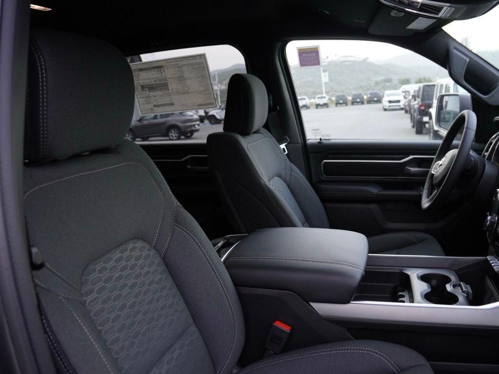 New 2026 Granite Crystal Metallic Clear-Coat Exterior Paint RAM Big Horn/Lone Star image 21