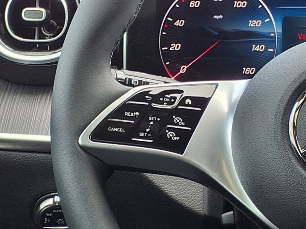 2025 Mercedes Benz GLC 300 4MATIC photo 13