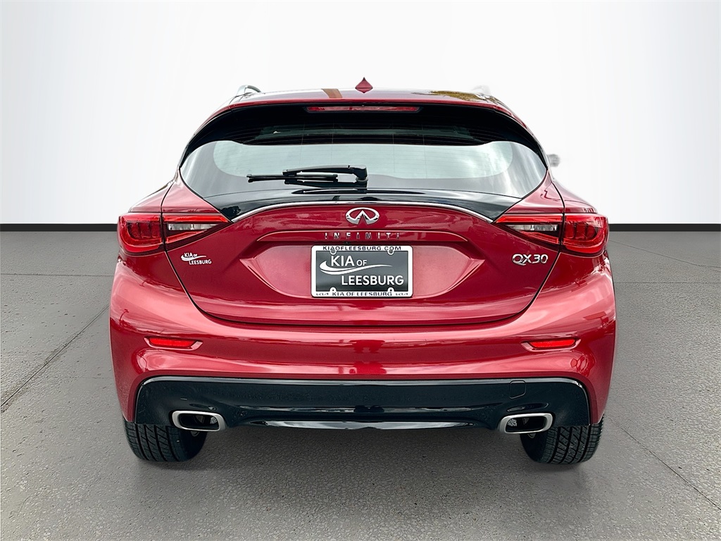 2019 Infiniti QX30 Luxe photo 3