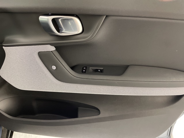 2022 Polestar PS2 e-FWD photo 36