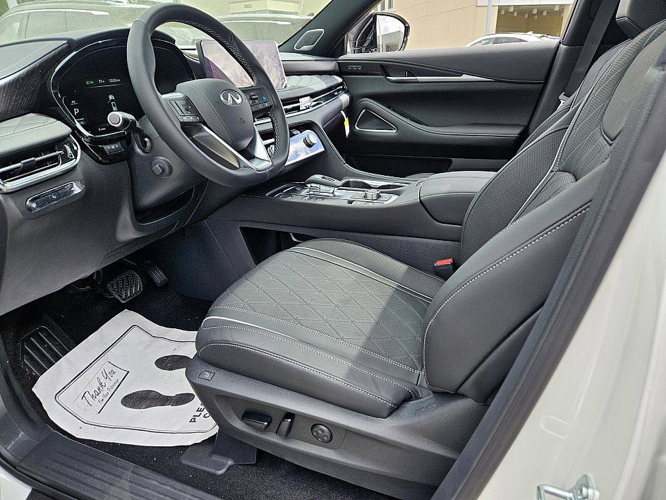 2025 Infiniti QX60 Autograph photo 7