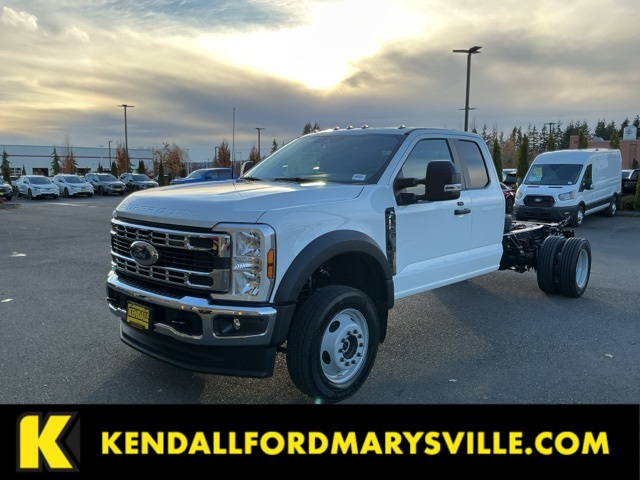 2026 Ford F-450 Super Duty Chassis Cab XL's photo
