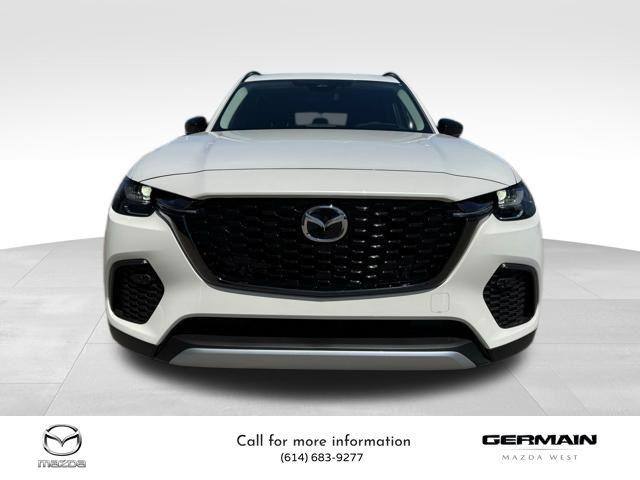 2025 Mazda CX-70 Premium photo 2