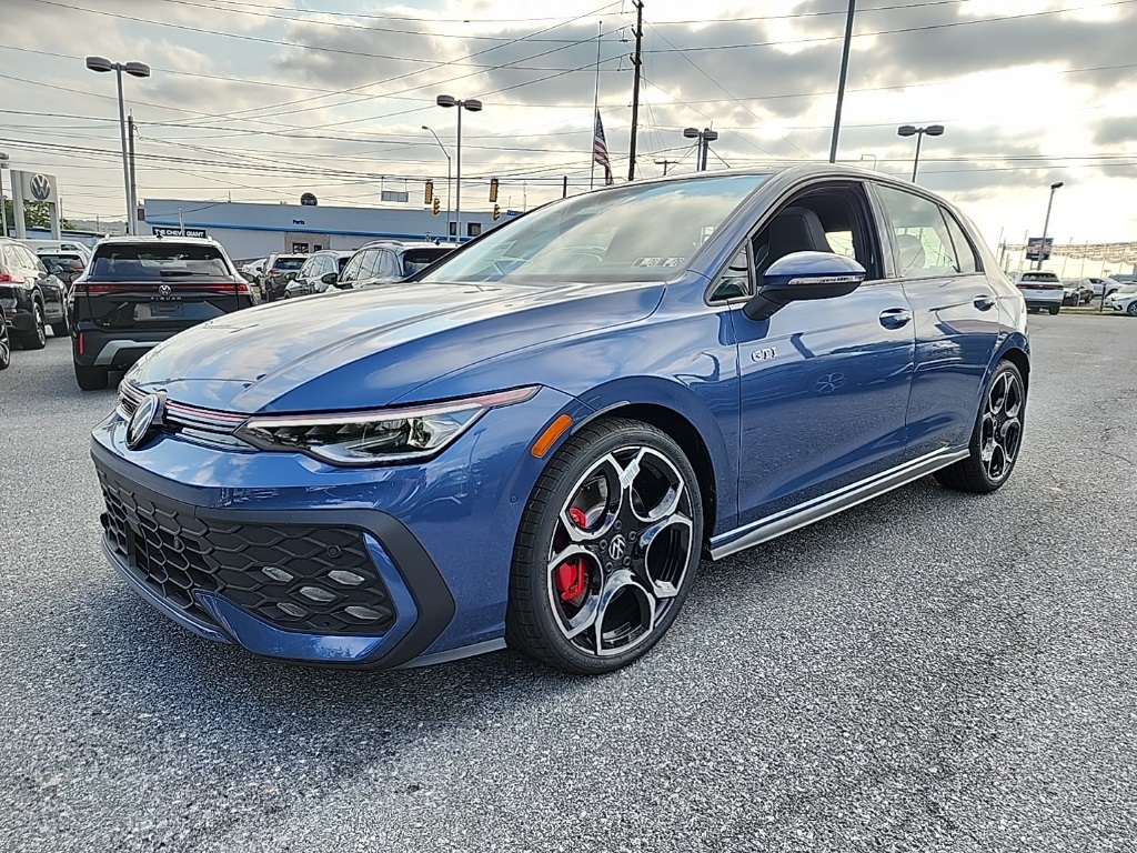 2025 Volkswagen Golf GTI Autobahn's photo