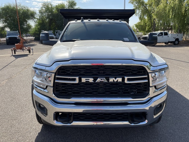 2024 Ram 5500 Tradesman photo 3