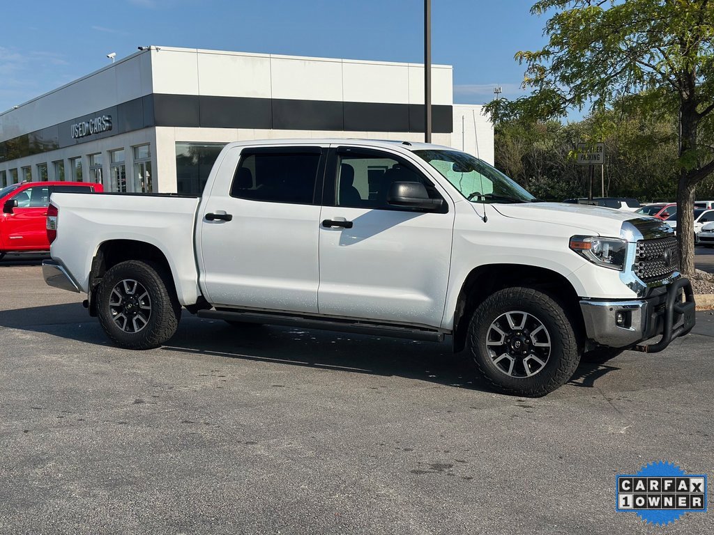2018 Toyota Tundra SR5 photo 2