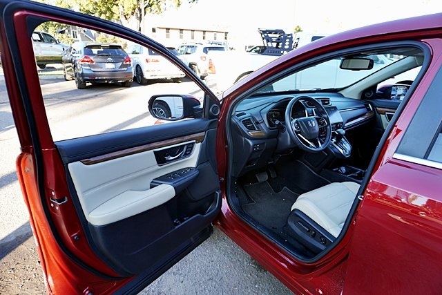 Used 2019 Red Honda EX-L image 35