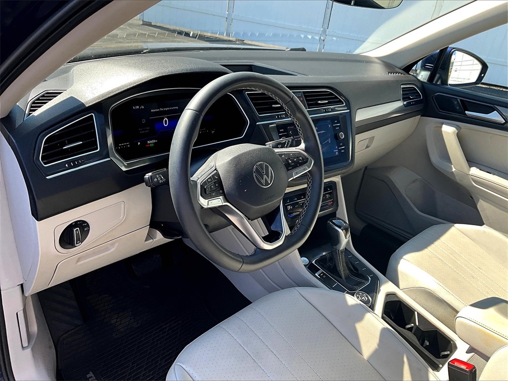 2022 Volkswagen Tiguan SE photo 7