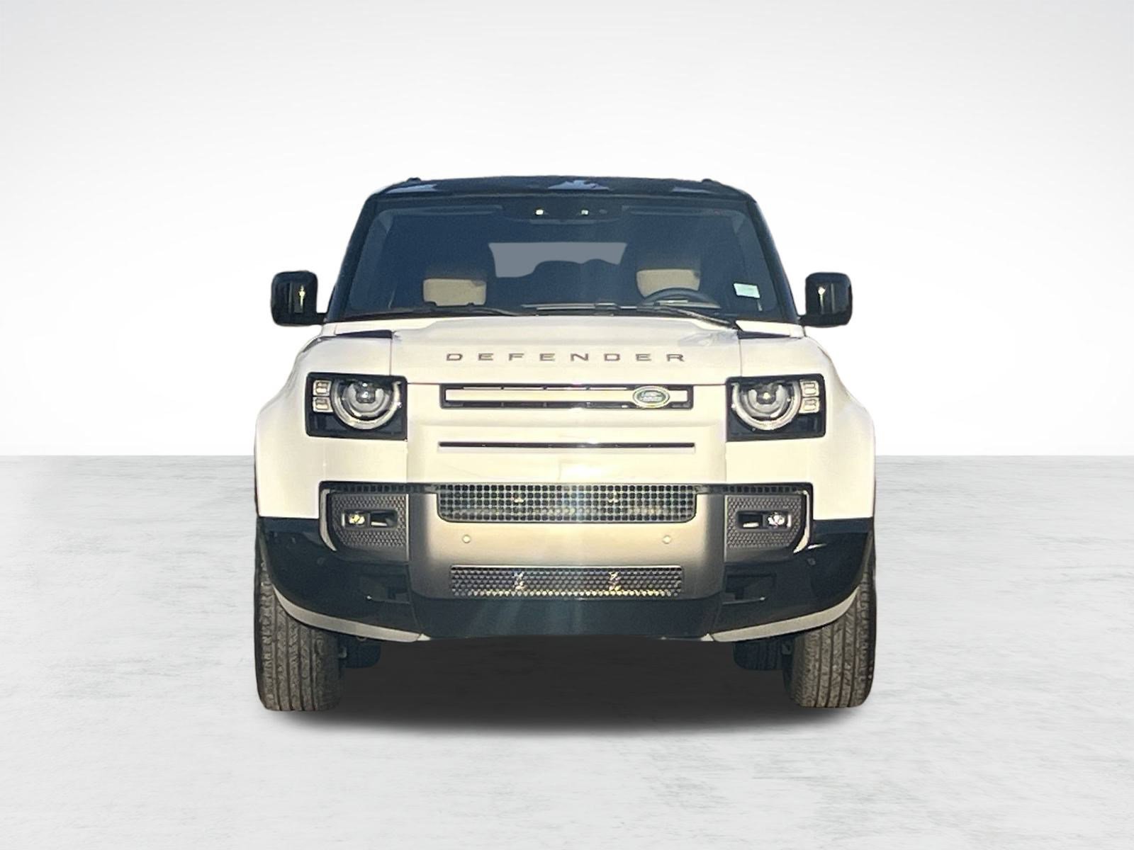 2025 Land Rover Defender 90 X-Dynamic SE photo 3