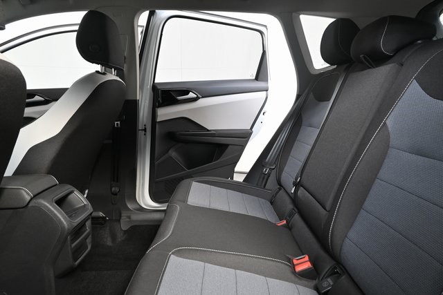 2025 Volkswagen Taos S photo 13