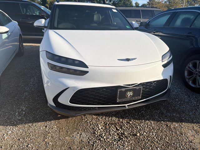 2024 Genesis GV60 Performance photo 2