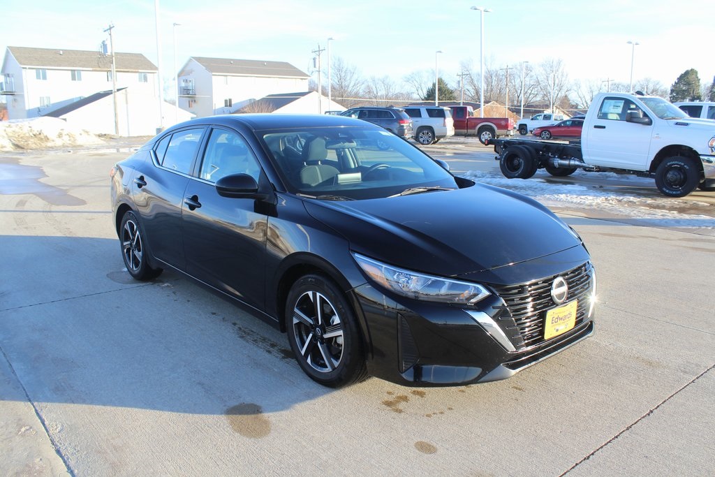 2024 Nissan Sentra SV's photo