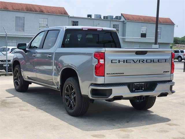2025 Chevrolet Silverado 1500 RST photo 3