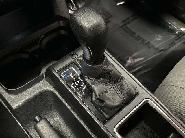 2022 Toyota Tacoma SR photo 17