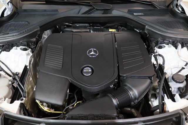 2025 Mercedes Benz GLC 300 4MATIC photo 32